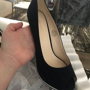 Nine West brand new navy blue heals